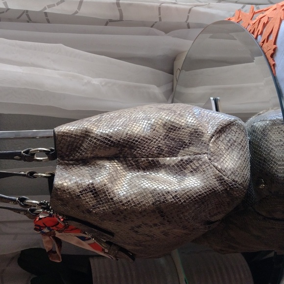 Authentic Coach embossed exotic python leather bag. - Picture 4 of 11